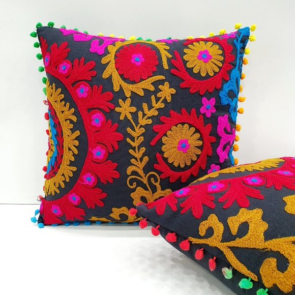 Embroidery work cushion Cover - Picture 5 of 6